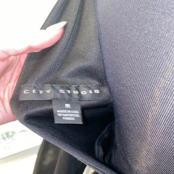 Gorgeous Black Long-sleeve Dress - Picture 5 of 7